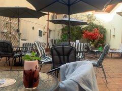 Barista - 4000 lei with papers included no food